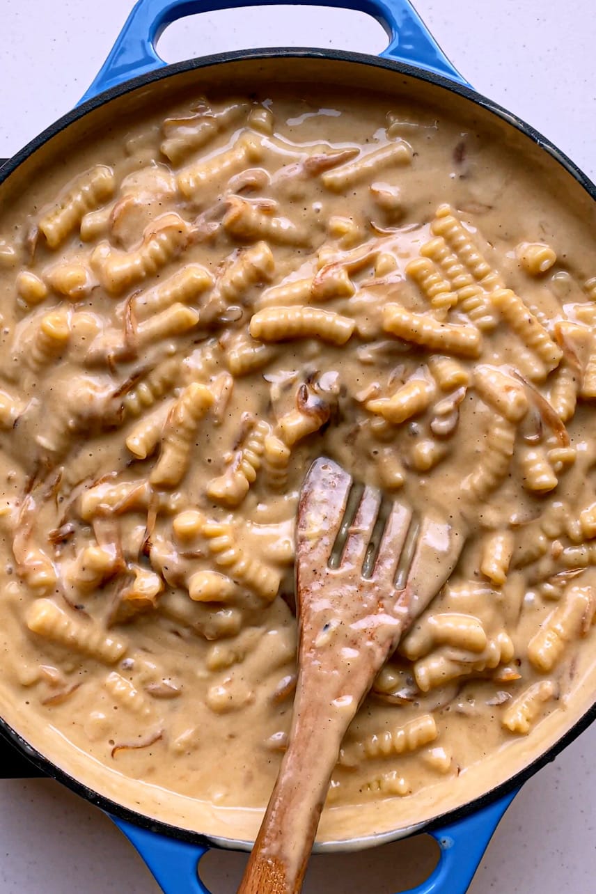 Brown Butter French Onion Soup Mac and Cheese